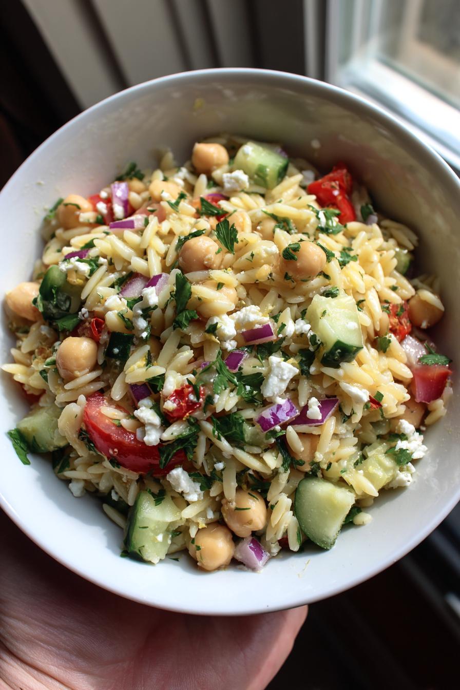 Kichererbsen Orzo Salat Frisch