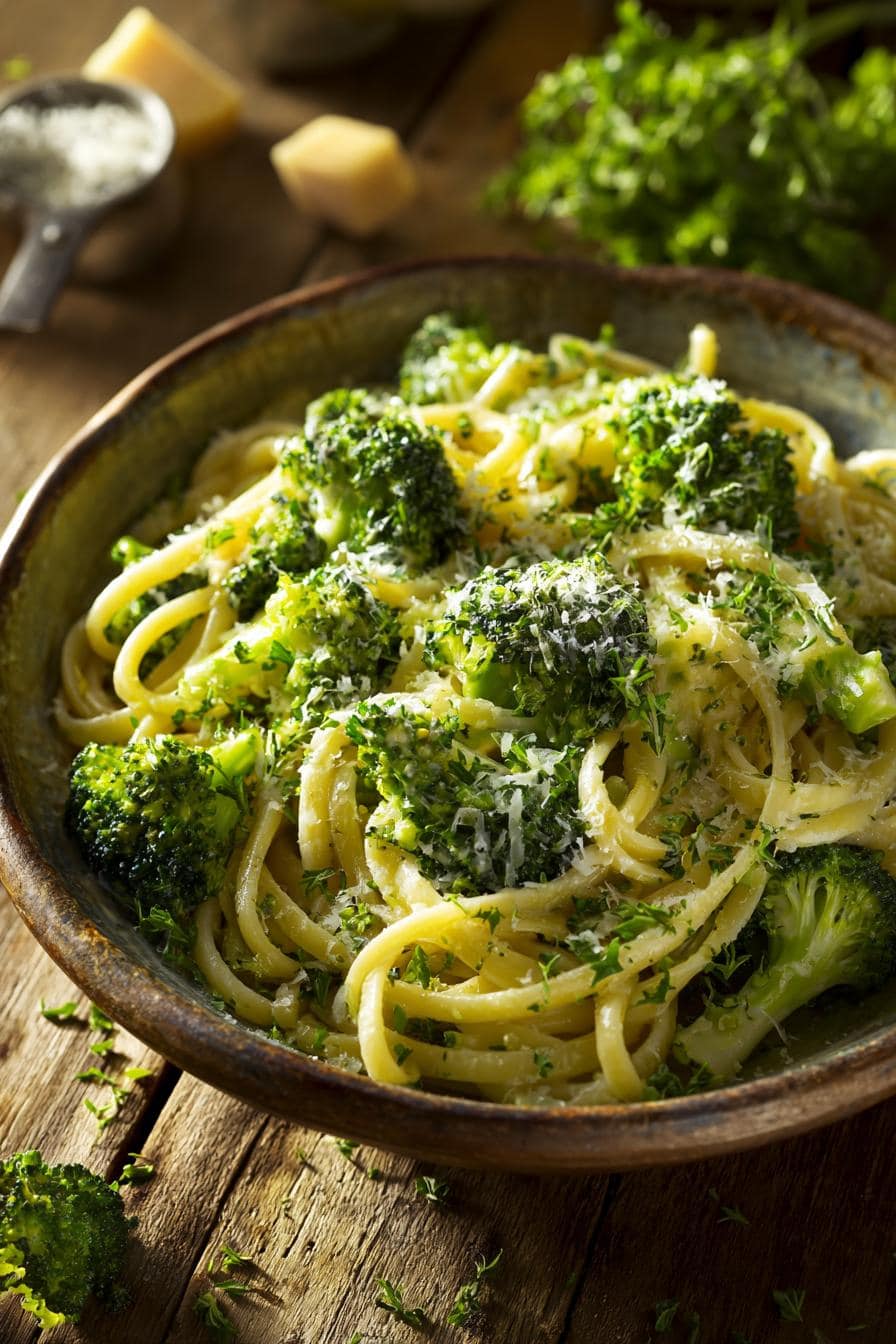 Brokkoli-Nudeln Rezept: 4 Zutaten zum Glück