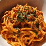 Cremige Tomaten-Basilikum-Pasta