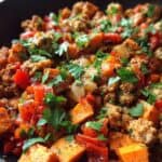 Herzhafte Putenhackfleisch-Süßkartoffel-Pfanne genießen