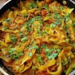 Einfaches veganes indisches Weißkohl Curry mit Kartoffeln Rezept