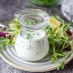 Einfaches Joghurt Dressing Rezept für Salat schnell selber machen